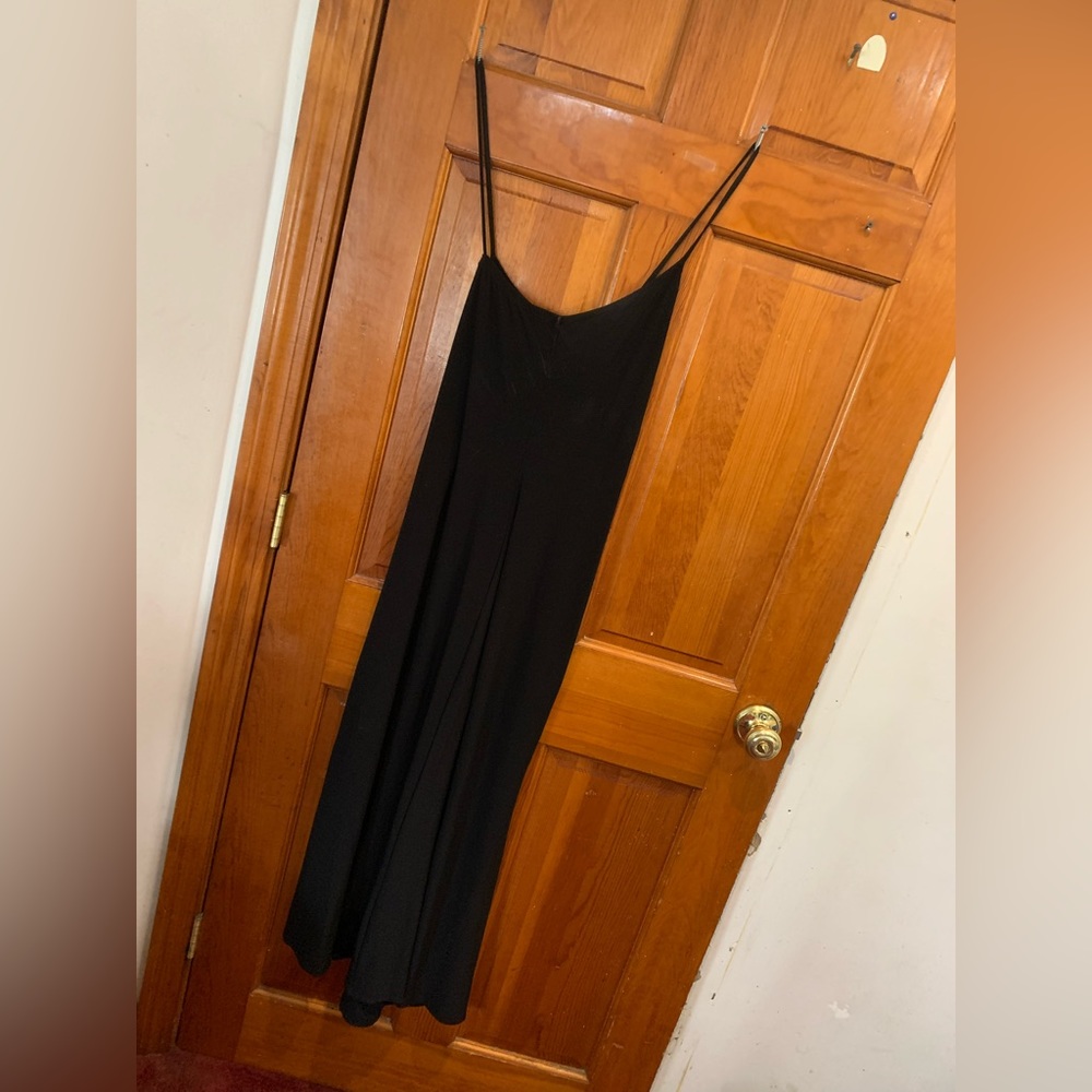 Women’s all black long evening dress. Flowy! Size XXL. Spaghetti straps.